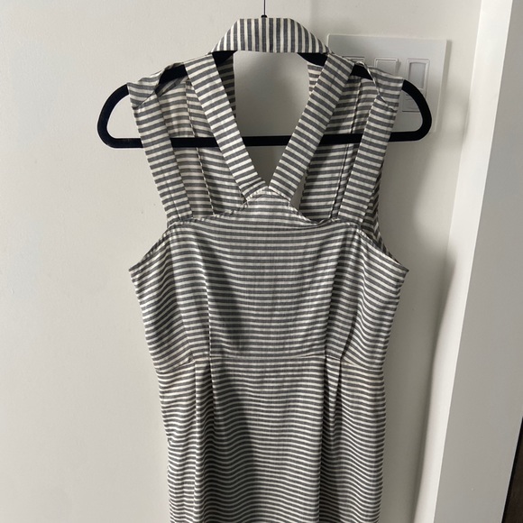 Bcbg women’s blue and white stripe dress size 10usa - Picture 2 of 3